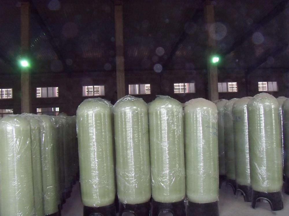 石英砂玻璃钢过滤器.jpg